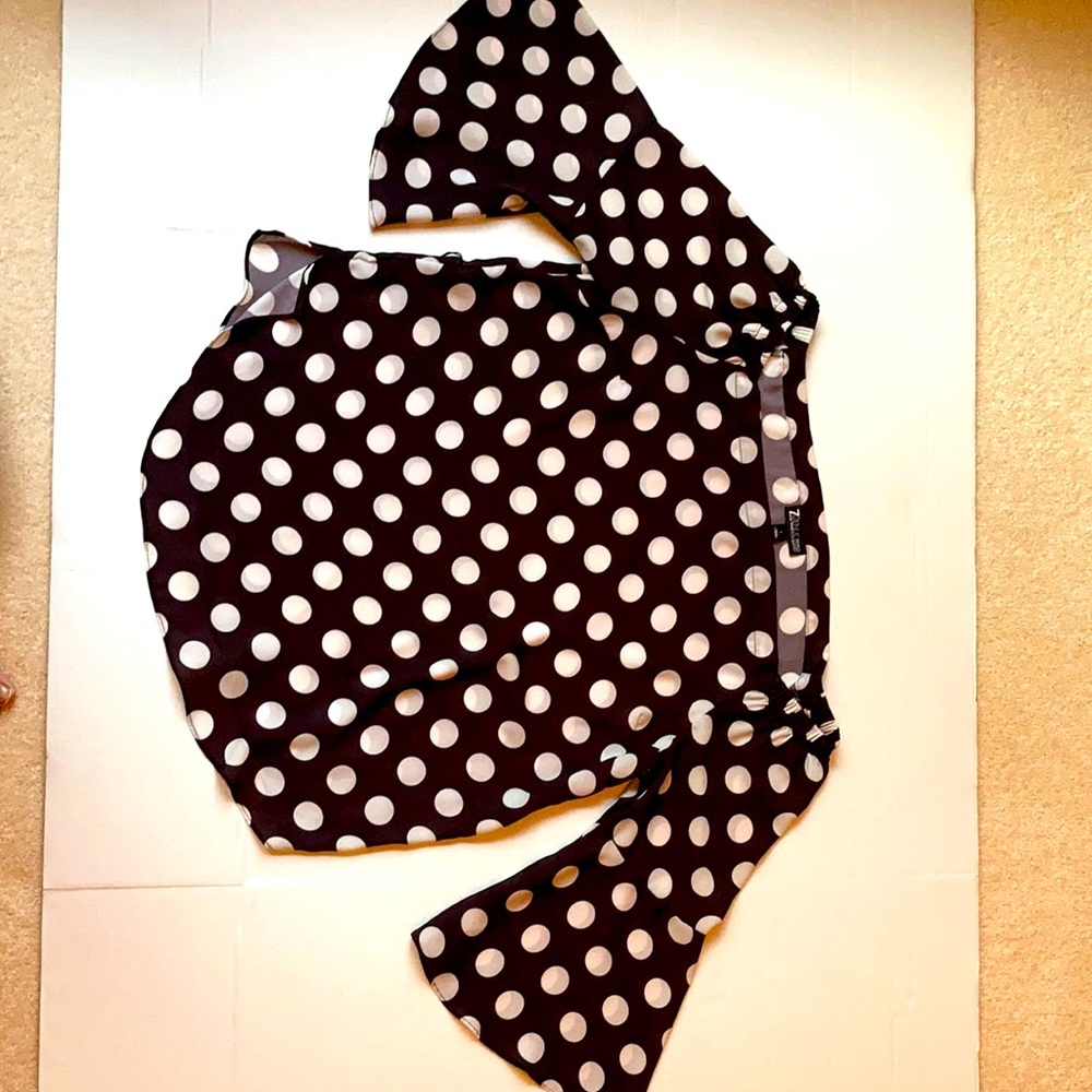 COPY - Women’s New York & Company wht. polkadots blouse.